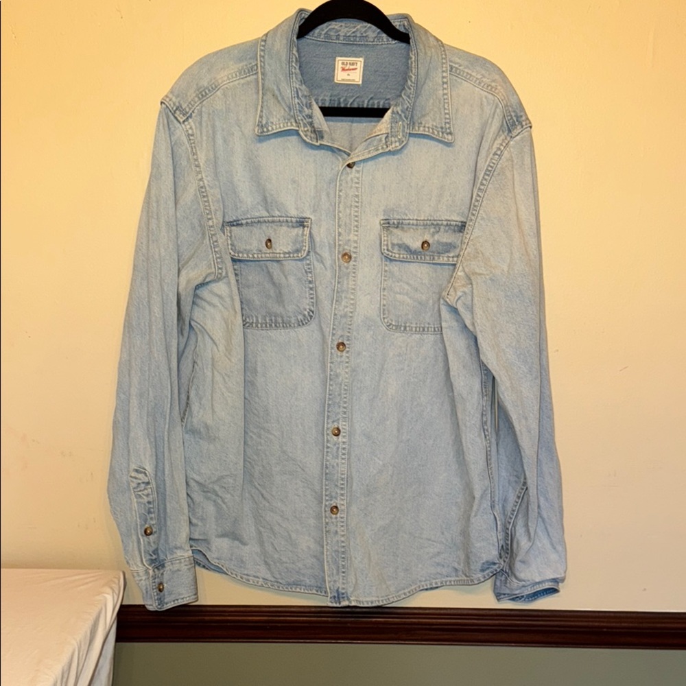 Old Navy Workwear Light Wash Denim Shirt XL Long Sleeve Button Front chore shirt